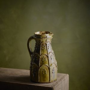 Applique tapered jug