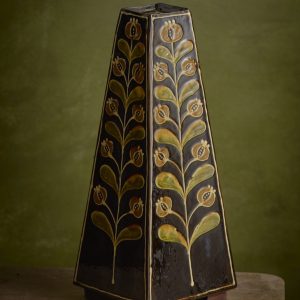 Obelisk flower vase, black