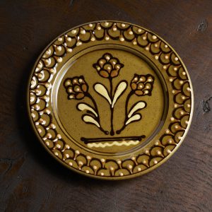 Flower trio plate, olive