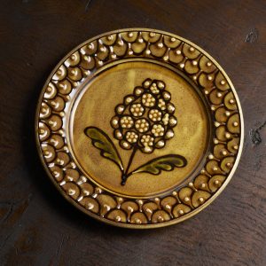 Cardamom plate, yellow