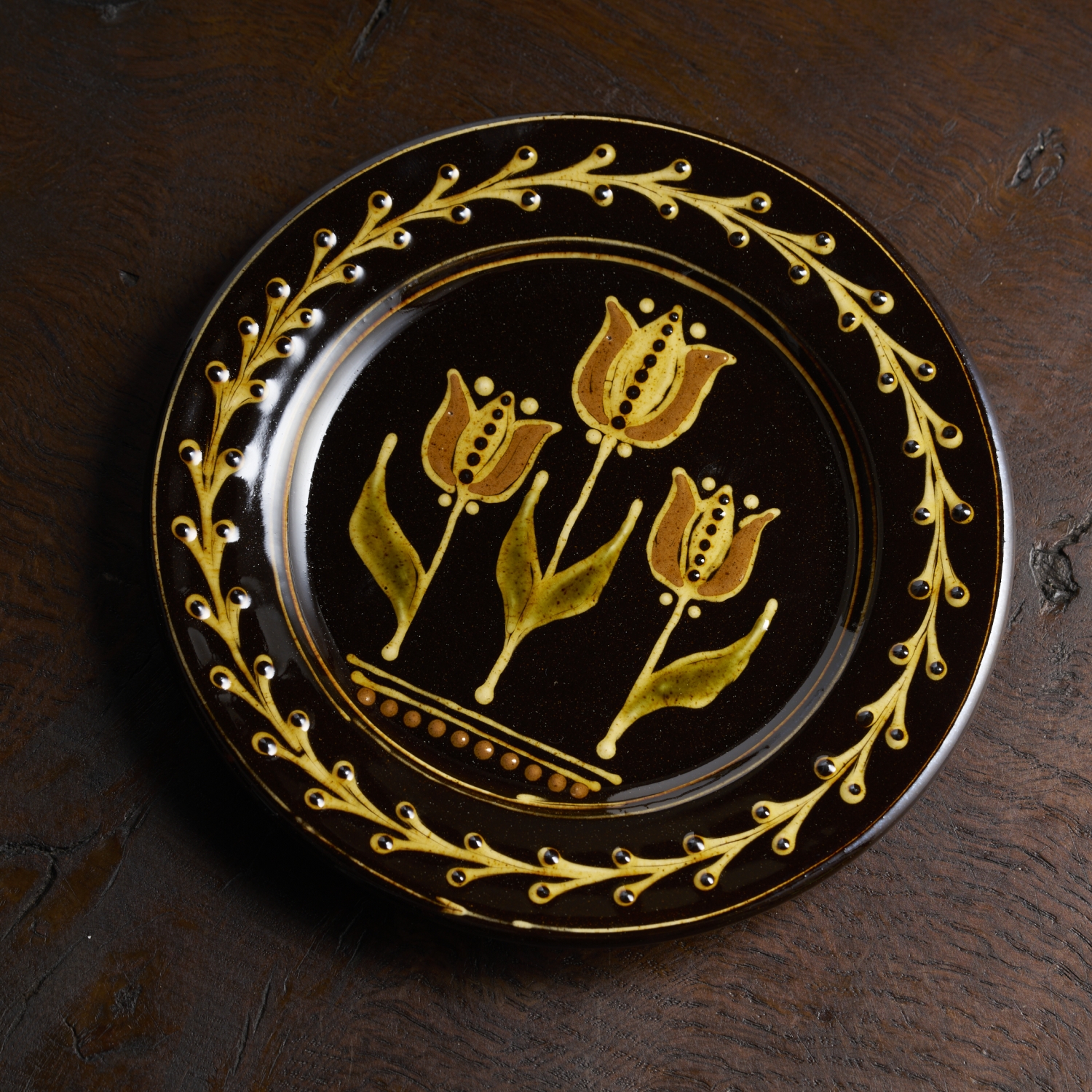 Trio of tulips plate, black
