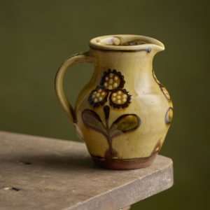 Bramble jug, yellow